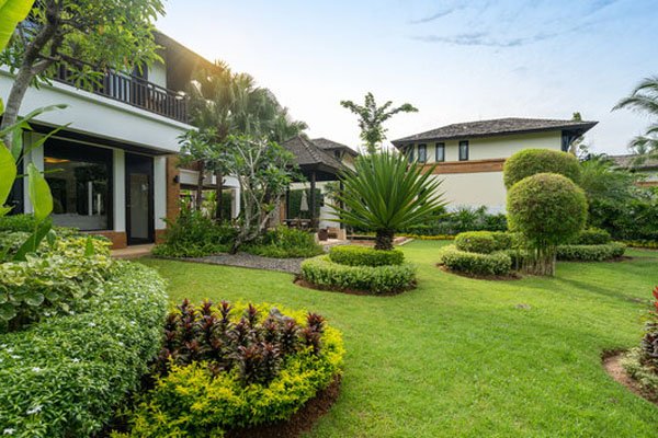 Outdoor living wall systems India